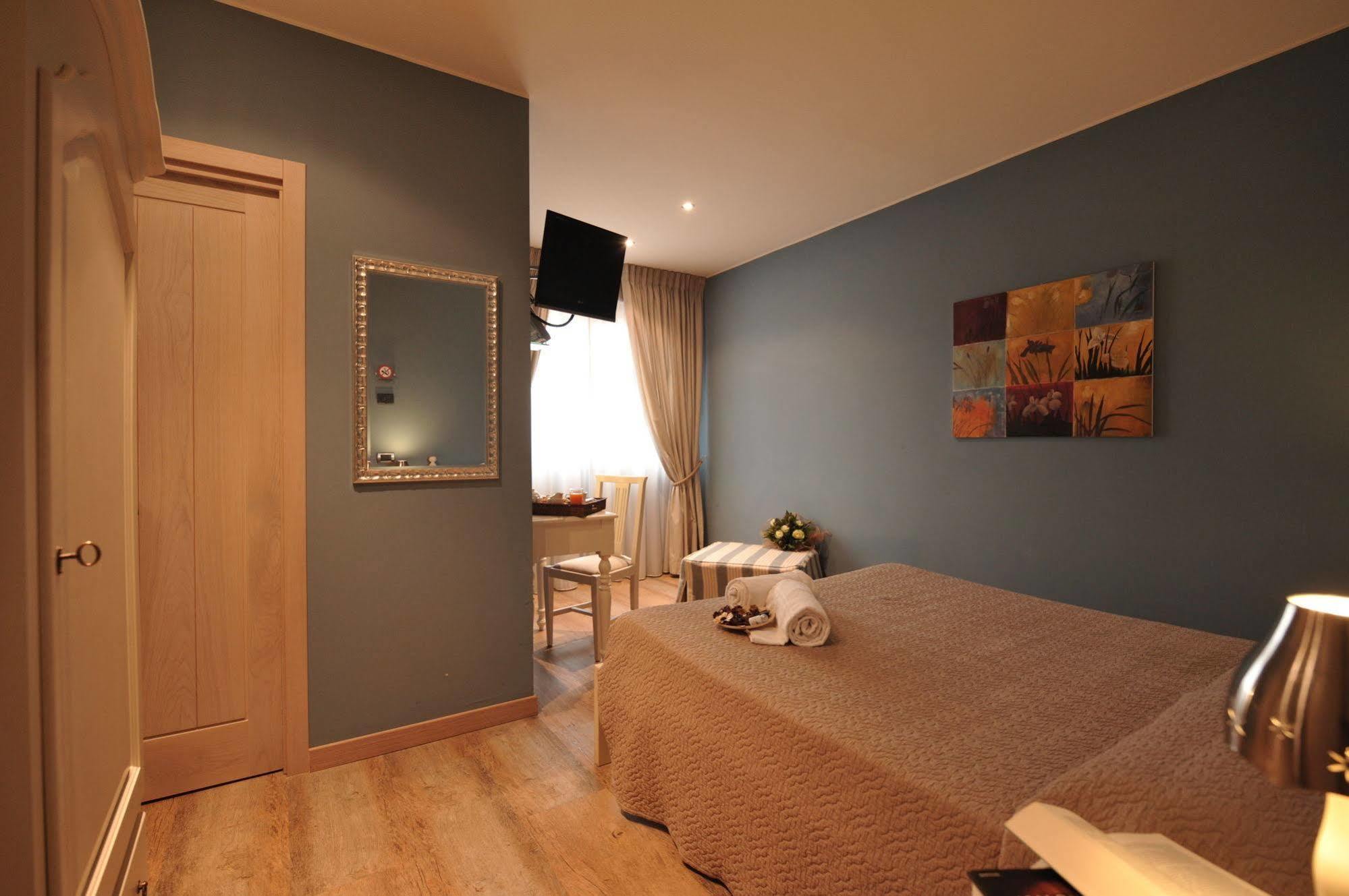 Hotel San Pietro Villafranca di Verona Exterior photo